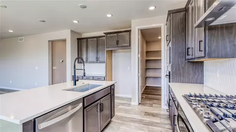 23690 E 39th Pl, Aurora, CO 80019 photo 6