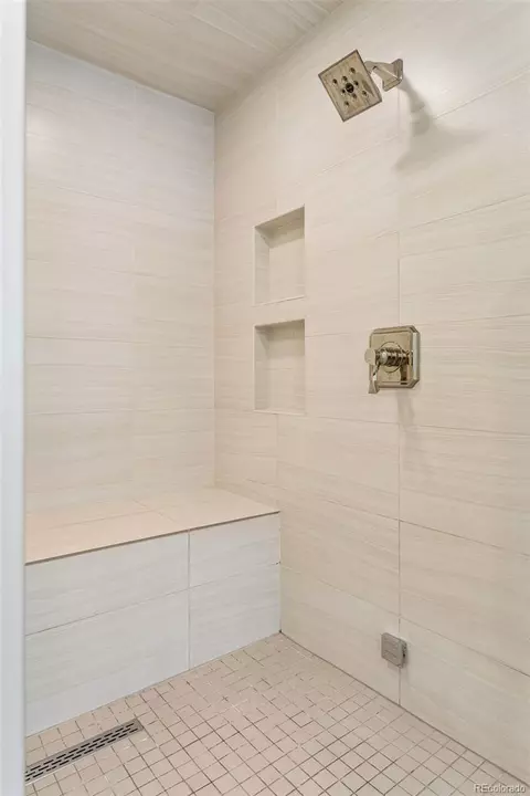 Bath - 477 N High St, Denver, CO 80218 photo 6 of 10