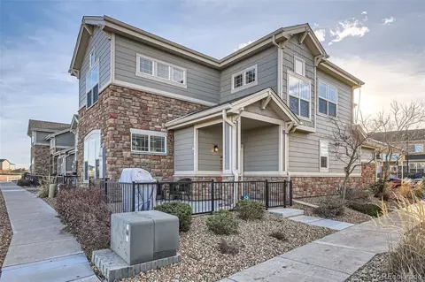 1781 S Buchanan Cir, Aurora, CO 80018