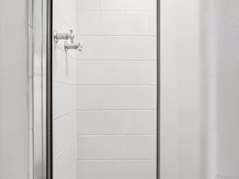 Bath - 933 Monroe St, Denver, CO 80206 photo 6 of 6