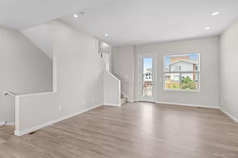 Living - 10137 Belvedere Loop, Lone Tree, CO 80124 photo 2 of 6
