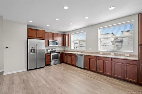 Kitchen - 10137 Belvedere Loop, Lone Tree, CO 80124 photo 3 of 6