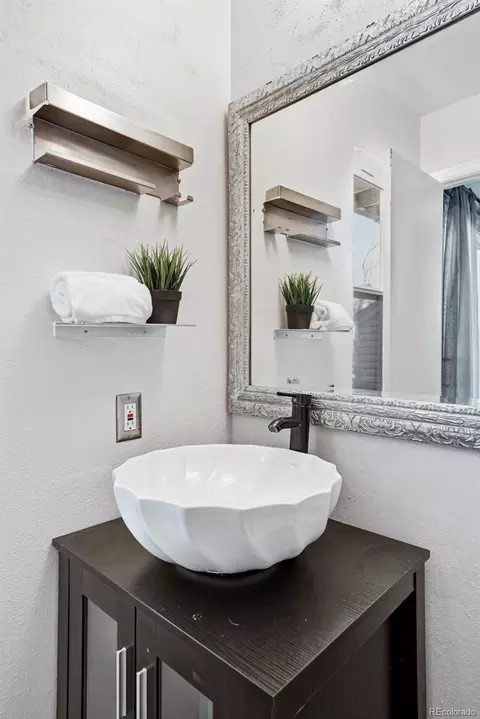 Bath - 17246 E Ford Dr, Aurora, CO 80017 photo 2 of 2
