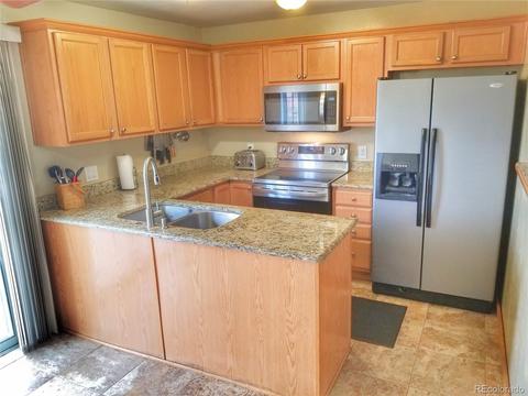 15067 E 43 Ave E, Denver, CO 80239 photo 3