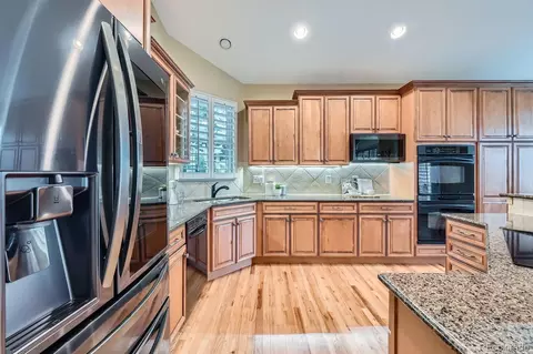Kitchen - 22887 E Long Dr, Aurora, CO 80016 photo 1 of 4