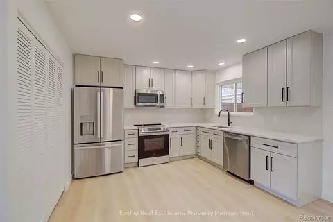 Kitchen - 9014 E Mansfield Ave, Denver, CO 80237 photo 1 of 5