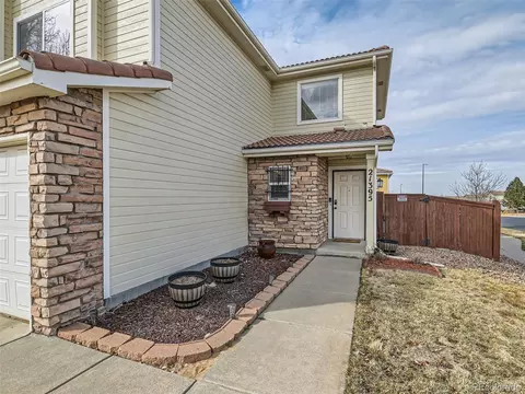 21395 E 40th Ave, Denver, CO 80249 photo 2
