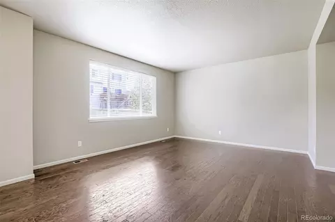 Living - 825 Wagon Bend Rd, Berthoud, CO 80513 photo 2 of 3