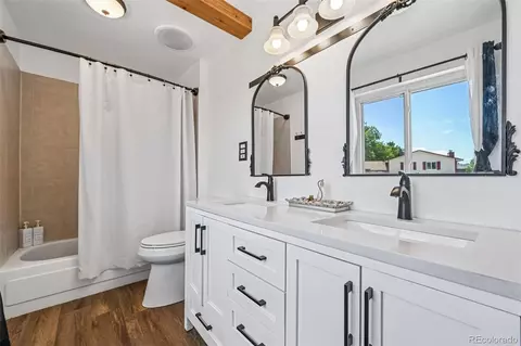Bath - 19269 Eldorado Dr, Aurora, CO 80013 photo 1 of 3