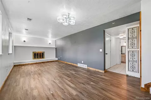 Living - 19269 Eldorado Dr, Aurora, CO 80013 photo 7 of 9