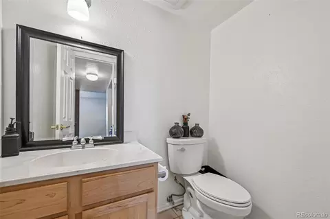 Bath - 19269 Eldorado Dr, Aurora, CO 80013 photo 3 of 3