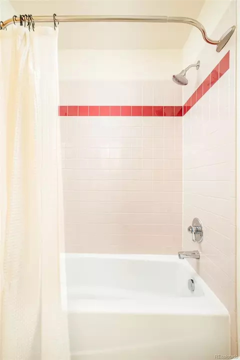 Bath - 1617 Yellow Pine Ave, Boulder, CO 80304 photo 2 of 3