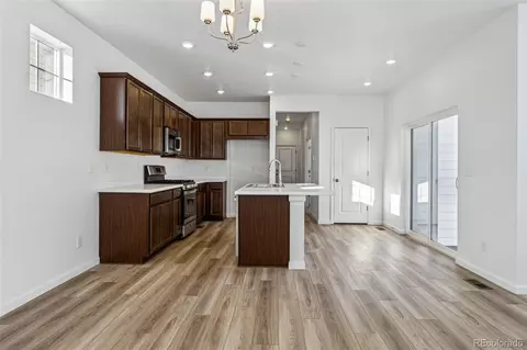 23762 E 33rd Pl, Aurora, CO 80019 photo 9