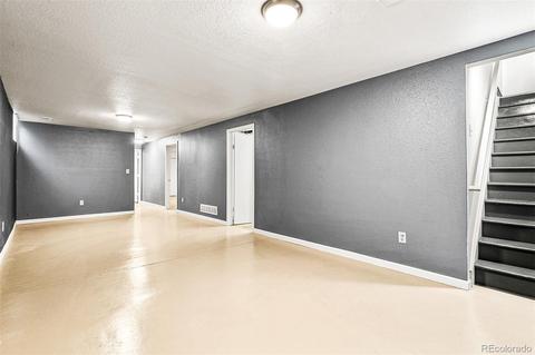 5552 Carson Way, Denver, CO 80239 photo 22