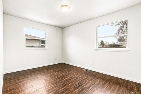 5552 Carson Way, Denver, CO 80239 photo 18