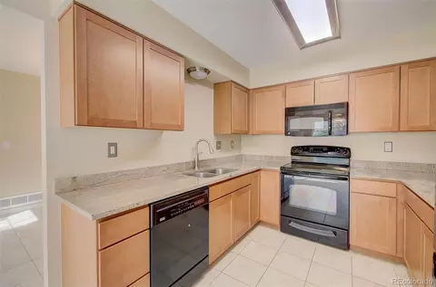 7845 E Gunnison Pl, Denver, CO 80231 photo 6