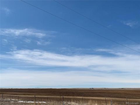 51252 E Maplewood Pl, Bennett, CO 80102 photo 2