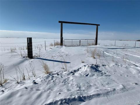 51252 E Maplewood Pl, Bennett, CO 80102 photo 8