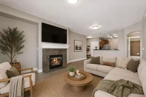 9039 E Panorama Cir #C201, Englewood, CO 80112