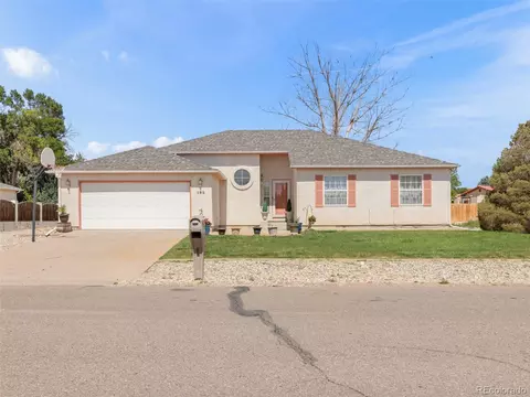 192 S Golfview Dr, Pueblo, CO 81007