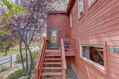 Exterior - 7307 Settlers Dr, Morrison, CO 80465 photo 3 of 6
