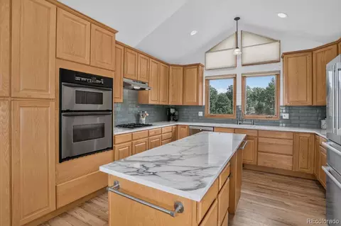 Kitchen - 7307 Settlers Dr, Morrison, CO 80465 photo 2 of 4