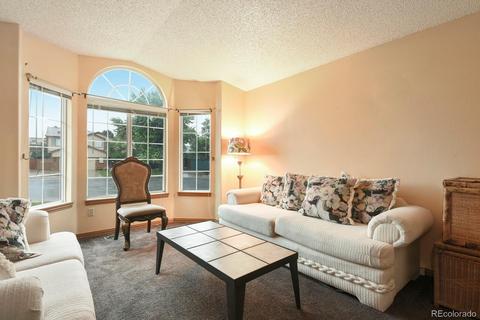 18587 E Hamilton Dr, Aurora, CO 80013 photo 4