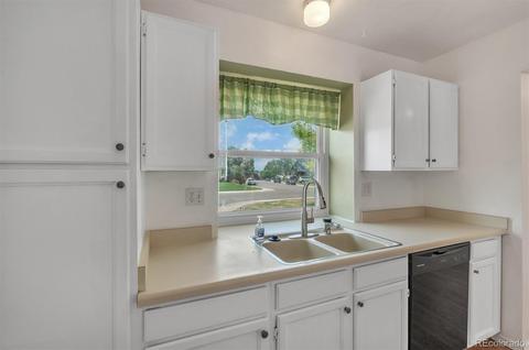 21668 E Powers Cir, Centennial, CO 80015 photo 14