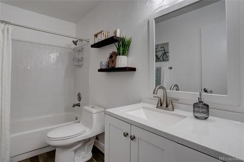 18754 E Powers Dr, Aurora, CO 80015 photo 17