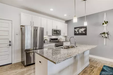 Kitchen - 19562 E Sunset Cir, Centennial, CO 80015 photo 1 of 3