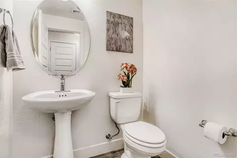 Bath - 19562 E Sunset Cir, Centennial, CO 80015 photo 1 of 5