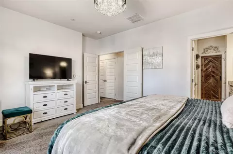 Bedroom - 19562 E Sunset Cir, Centennial, CO 80015 photo 2 of 4