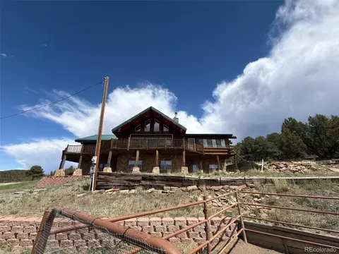 1035 Spanish Peaks Dr, Walsenburg, CO 81089