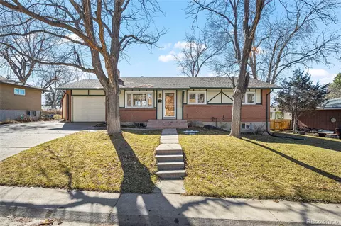7864 Hampden Cir E, Denver, CO 80237
