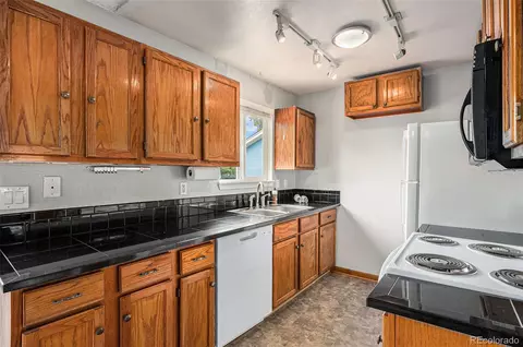17423 E Chenango Dr, Aurora, CO 80015 photo 8
