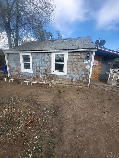 2218 Fulton St, Aurora, CO 80010