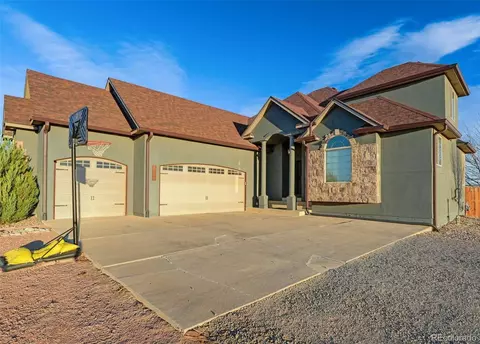 1421 E Farley Ave E, Pueblo West, CO 81007