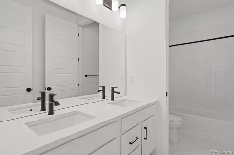 Bath - 4885 Noris Ave, Morrison, CO 80465 photo 3 of 4