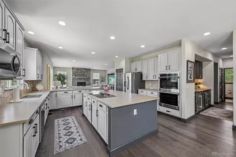 Kitchen - 25338 E Costilla Pl, Aurora, CO 80016 photo 2 of 4