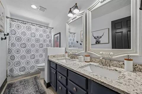 Bath - 25338 E Costilla Pl, Aurora, CO 80016 photo 5 of 5