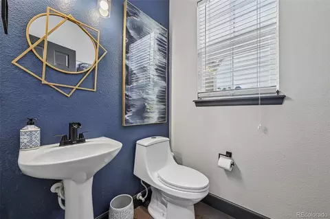 Bath - 25338 E Costilla Pl, Aurora, CO 80016 photo 1 of 5