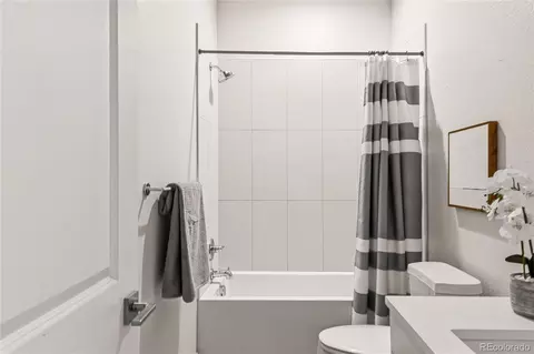 Bath - 4475 E Warren Ave, Denver, CO 80222 photo 5 of 5