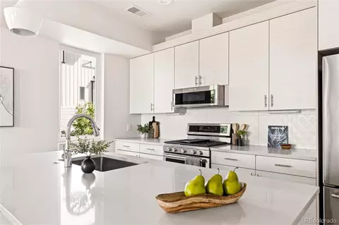 Kitchen - 4475 E Warren Ave, Denver, CO 80222 photo 5 of 5