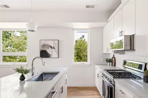 Kitchen - 4475 E Warren Ave, Denver, CO 80222 photo 2 of 5