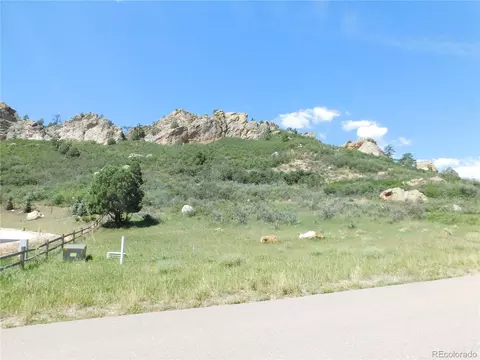 5760 Country Club Dr, Larkspur, CO 80118