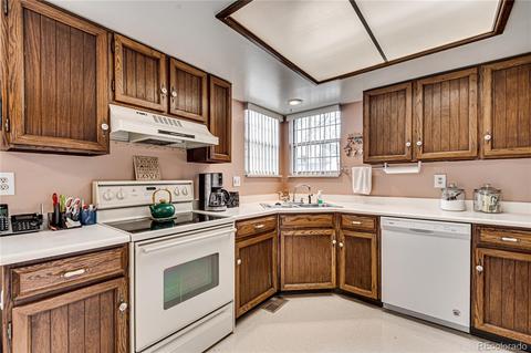 8295 Iris St, Arvada, CO 80005 photo 11