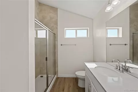 Bath - 6875 Juniper Ln, Arvada, CO 80007 photo 3 of 5