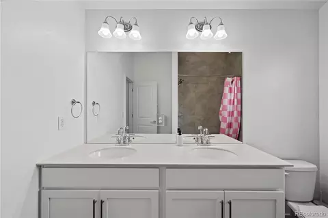 Bath - 6875 Juniper Ln, Arvada, CO 80007 photo 4 of 5