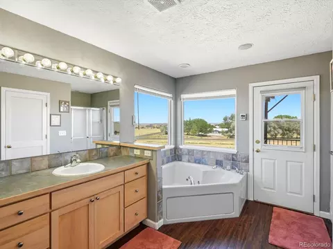 Bath - 17050 Eagle St, Fort Lupton, CO 80621 photo 3 of 4