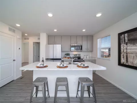 Kitchen - 46506 Avery Ln, Bennett, CO 80102 photo 3 of 4